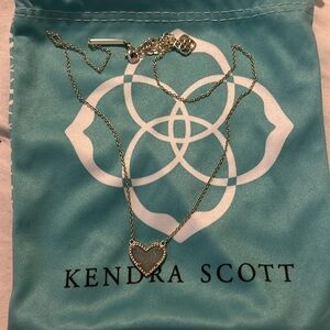 Kendra Scott necklace
